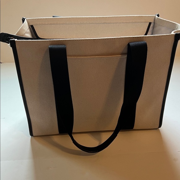 Kate Spade Cream and Black Shoulder Bag/large size - Picture 3 of 6